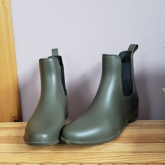 Shoes - Chelsea Rain Boots
